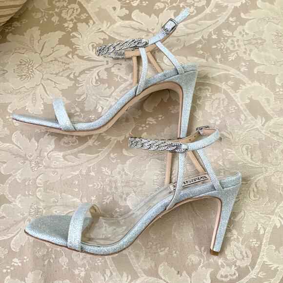 NEW Badgley Mischka Kai Jeweled Chain Detail Heels in Silver - Picture 5 of 12